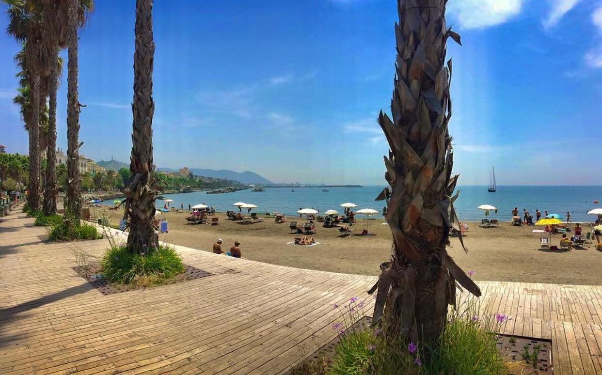Mareluna Crescent - Luxury Seafront Experience Salerno Buitenkant foto