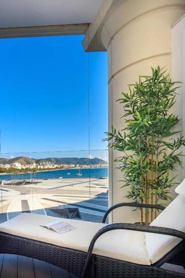 Mareluna Crescent - Luxury Seafront Experience Salerno Buitenkant foto